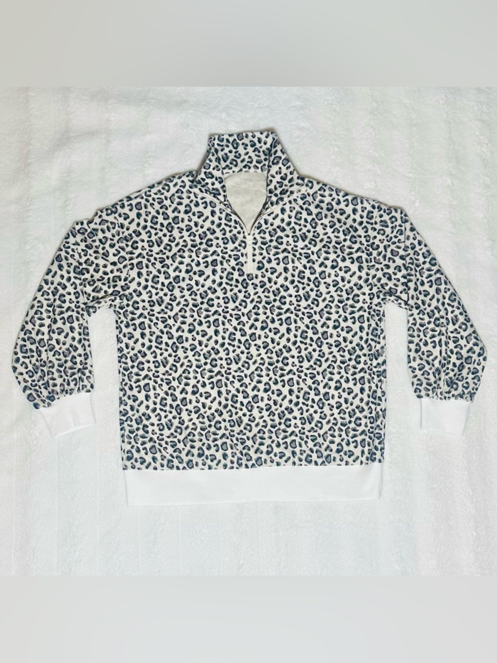Leopard Print Quarter-Zip Pullover - White & Black